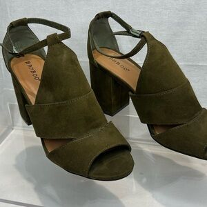 BAMBOO Women's Dark Green Suede Heels